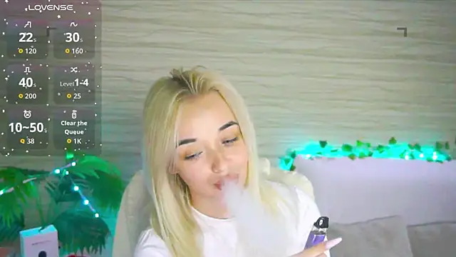 Ashley_S webcam