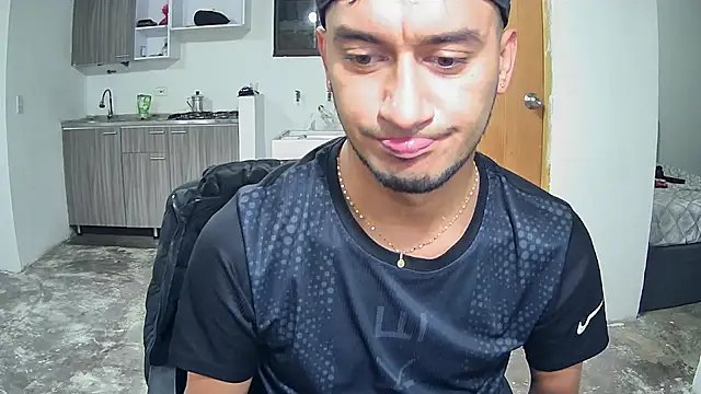 Kevin_Torres webcam