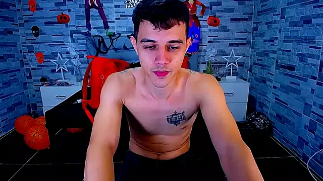 ADAM_HOT webcam
