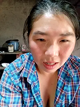 quynhkoolbae webcam
