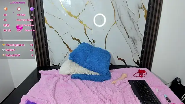 Emalu_777 webcam