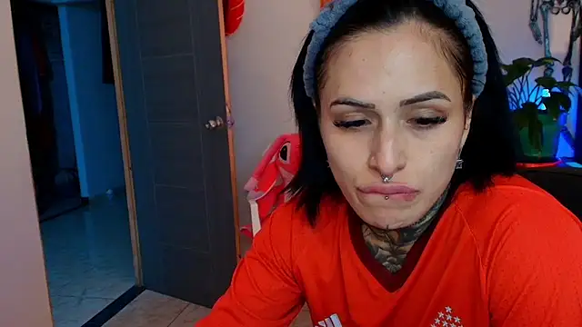 TinnaDawsom webcam
