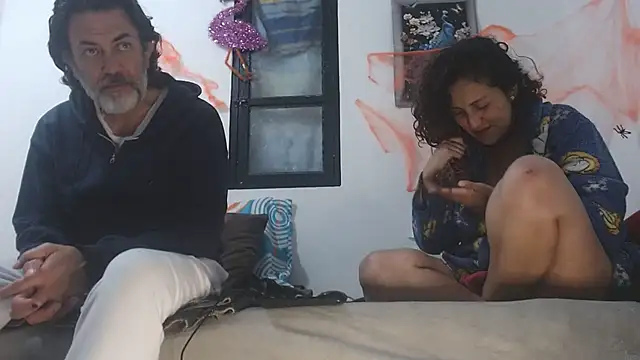 jeans_and_emma webcam
