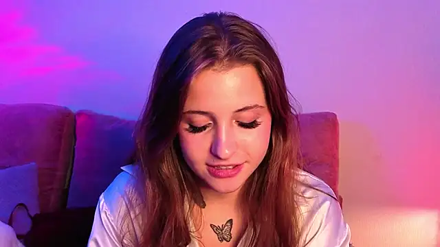 LoveSeekins webcam
