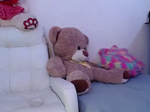 yvonne_jlove webcam