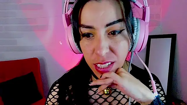 sky_girl1 webcam