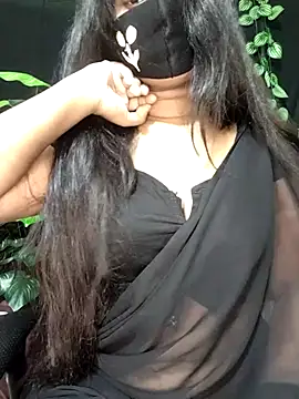 Idhika-Paul webcam