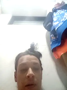 Nahomi27 webcam