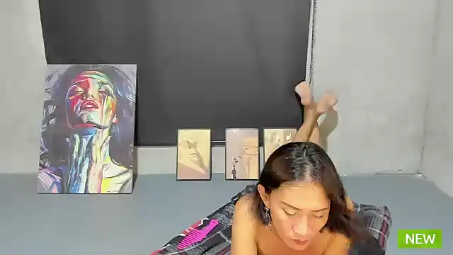 MissAriba webcam