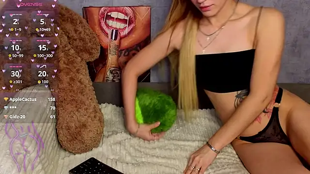 Hellen_Moore