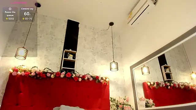 SarahEscobarr webcam