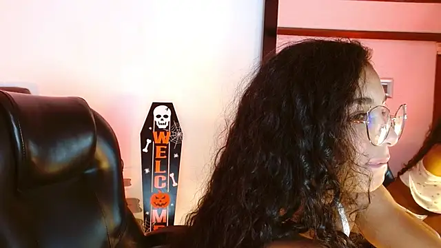 SashaBowei webcam