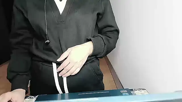 yueliang-166 webcam