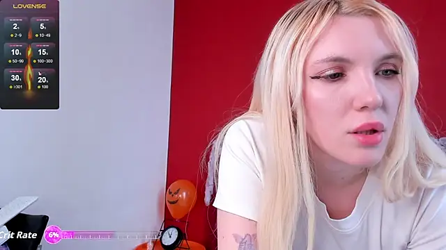Fluffy_Monica webcam