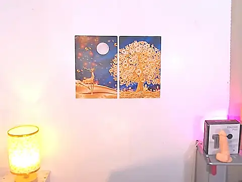 WildAsianHorseDICKts webcam