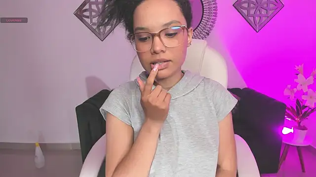 Ayshel_cooperr webcam
