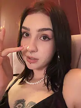 VampyScarlet webcam