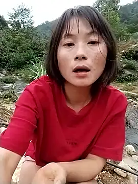 linda_bae00 webcam