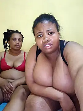 Prettyboobiesx Live Webcam on Stripchat