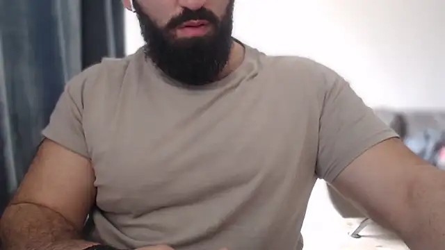 hugemachohandsome