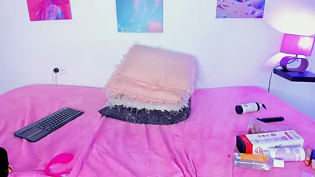 tyra_bankss_ webcam