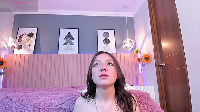 Nina_Ford webcam