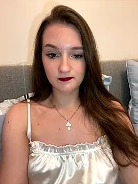 AdelinaEmber webcam