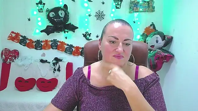 DianaMGG webcam