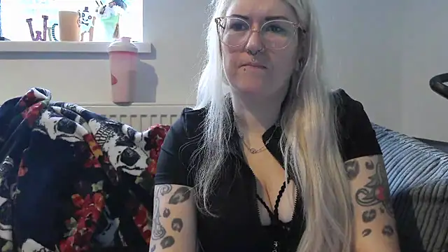 Sizzling_Indie36 webcam