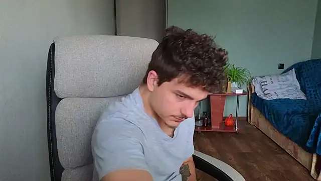 Remy_Miles webcam