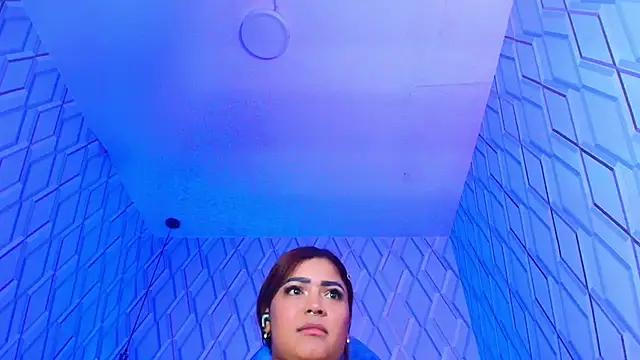 NicolleTaylor webcam
