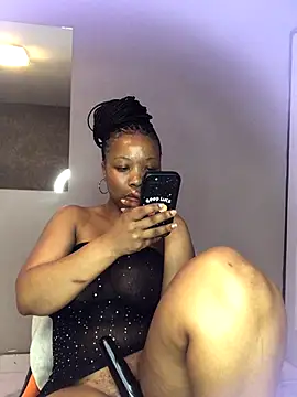 Doja_Peach webcam