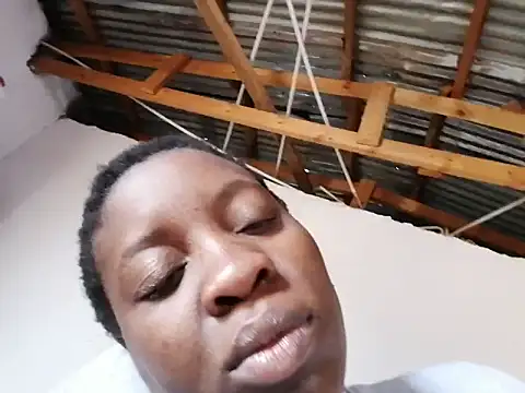 Hottnuts99 webcam