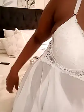 Creamy_Chocolatex webcam