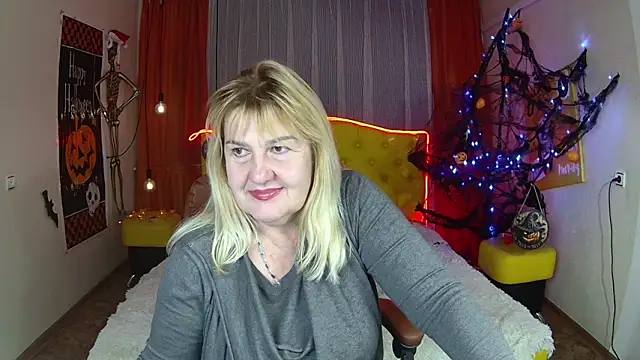 EmmaEllison webcam