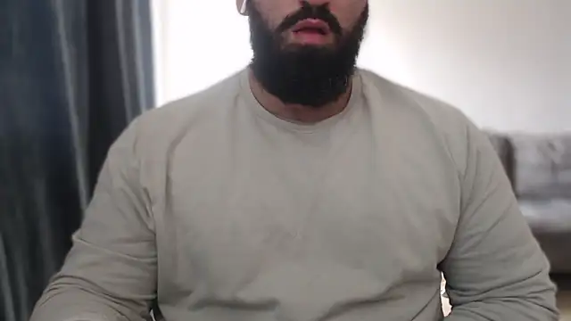 hugemachohandsome