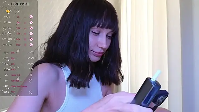 Alice_Wonders webcam