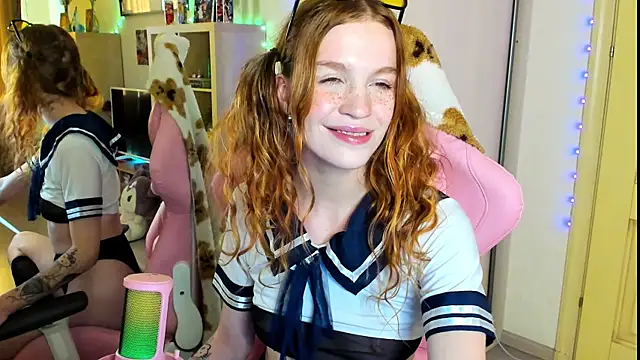 Sunny_Elly webcam