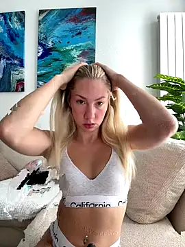 LuisaBecker webcam