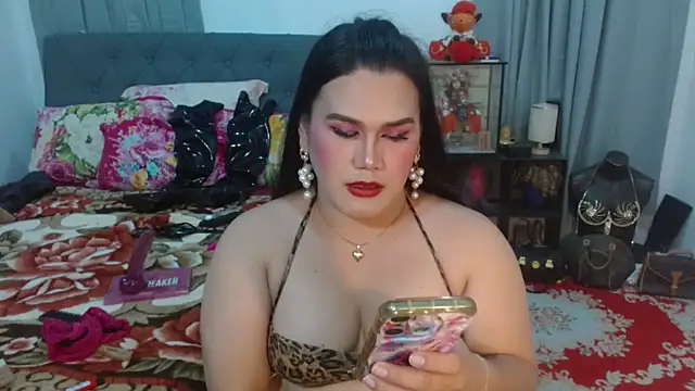 LustfullVelindaks webcam