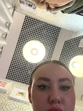 KiraSunshine webcam