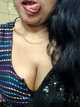 Hotty_Kavita webcam