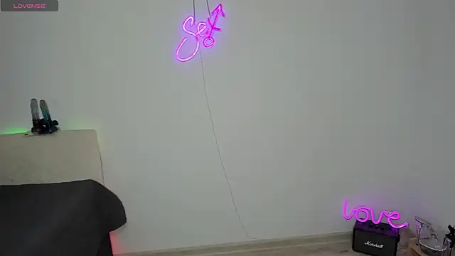 Bitch_Coin webcam