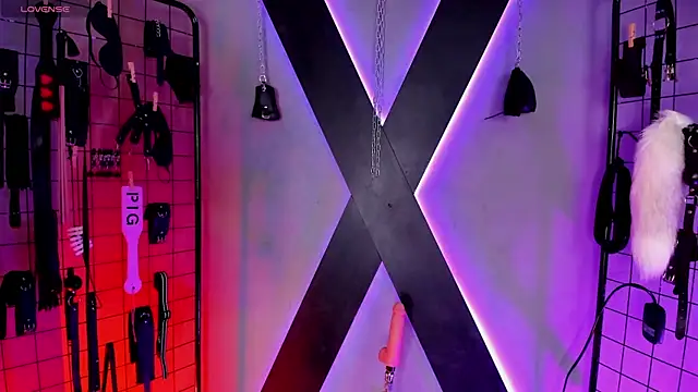 misskara_ariana_bdsm - MissKara_Ariana_bdsm's free webcam - UK Sex Cams