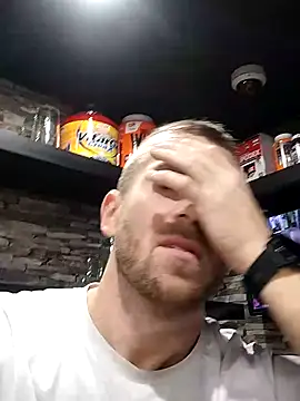 trainwithme (M young) - Show my dick at work!!!!