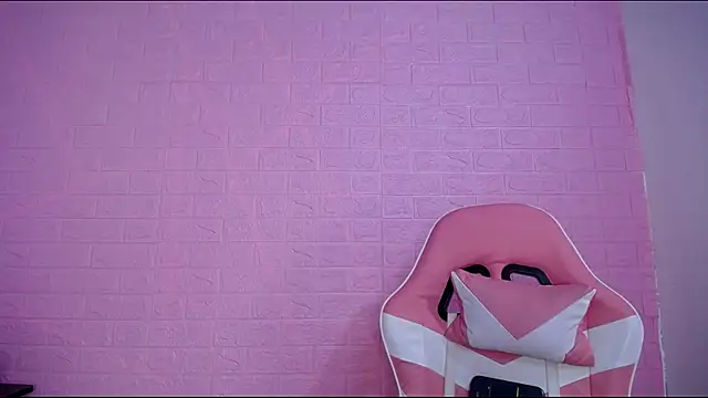 Dominic_Queen webcam