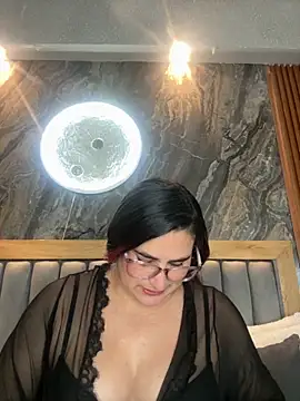 BellaPeers_ webcam