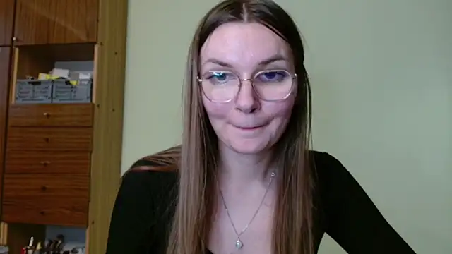 LooveELLYx webcam