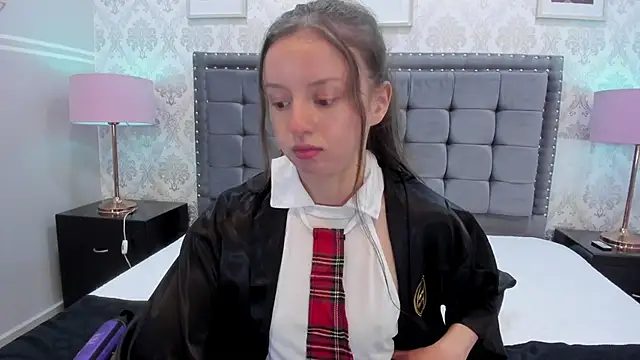 VioletaNova webcam