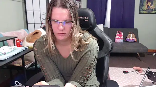 Sarahtineke webcam